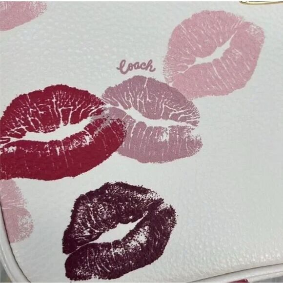 Coach Jamie Camera Bag With Lips Print Crossbody Purse Leather